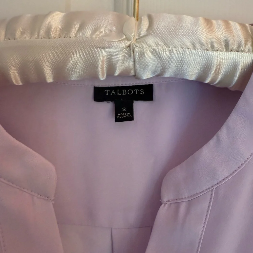 💜Talbots Lavender Women's V-neck Top Blouse Long Roll up Sleeves size small EUC - Picture 3 of 6